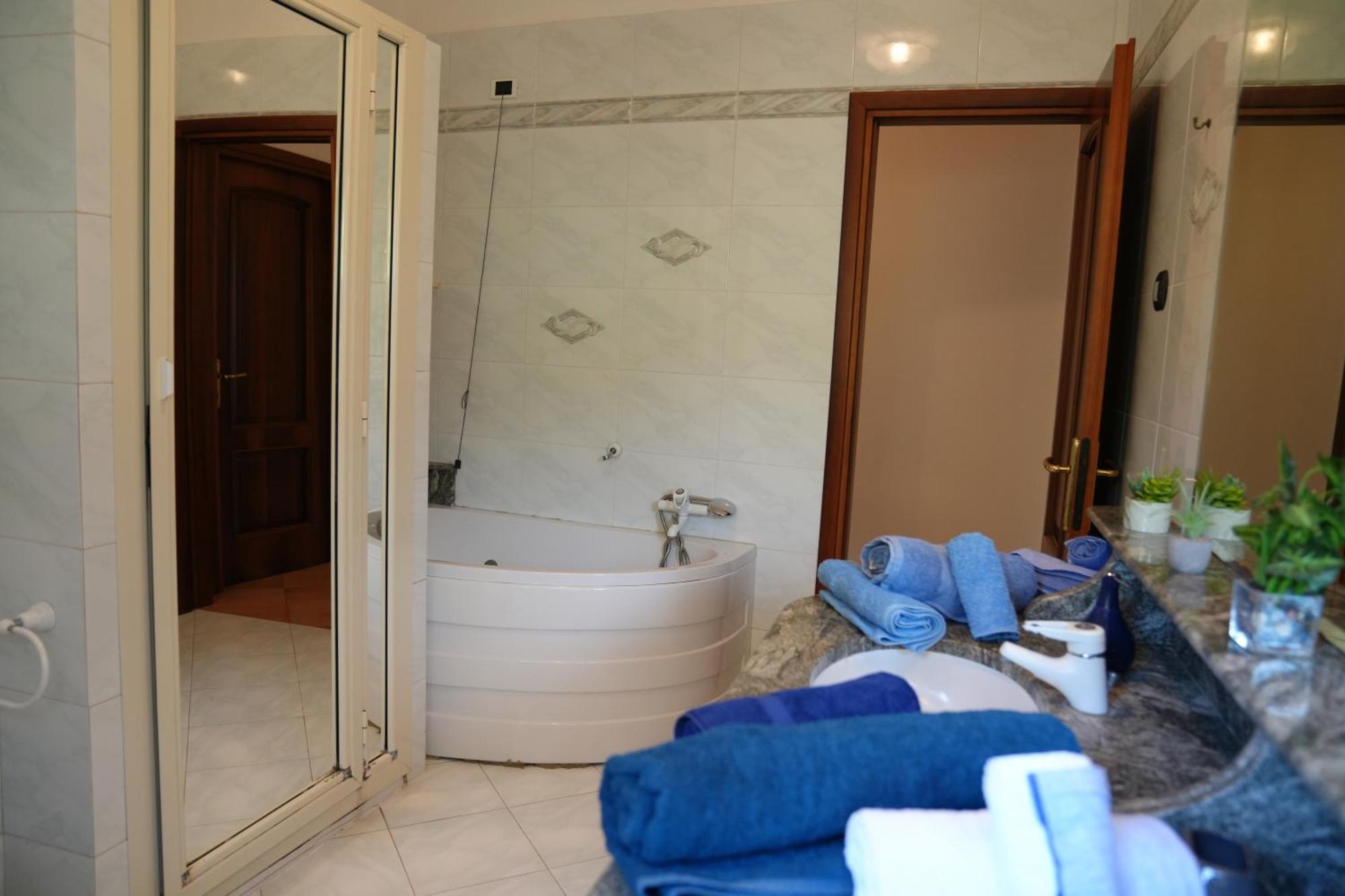 La Casa Di Flo Apartment Anzio Bagian luar foto