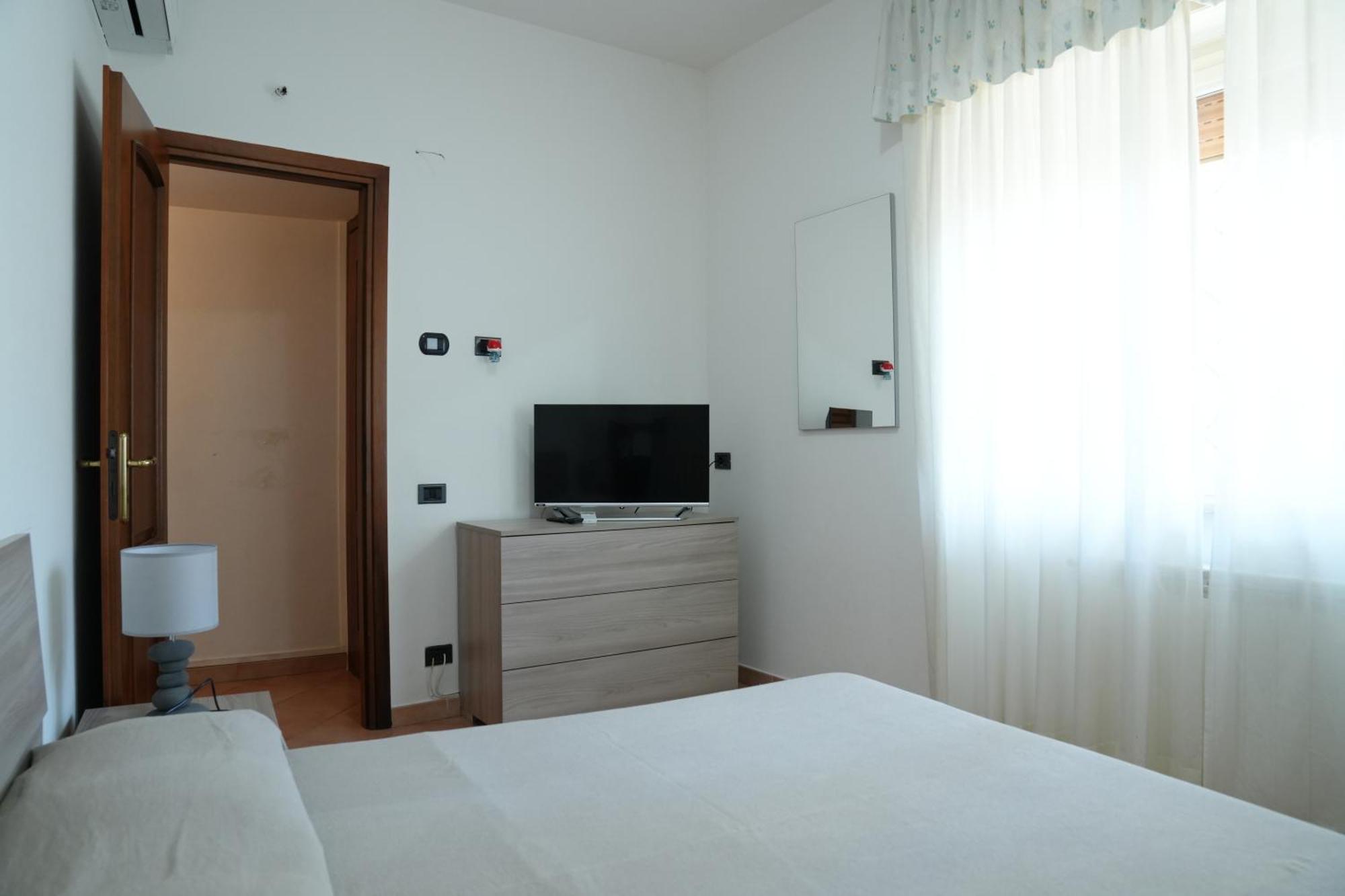 La Casa Di Flo Apartment Anzio Bagian luar foto